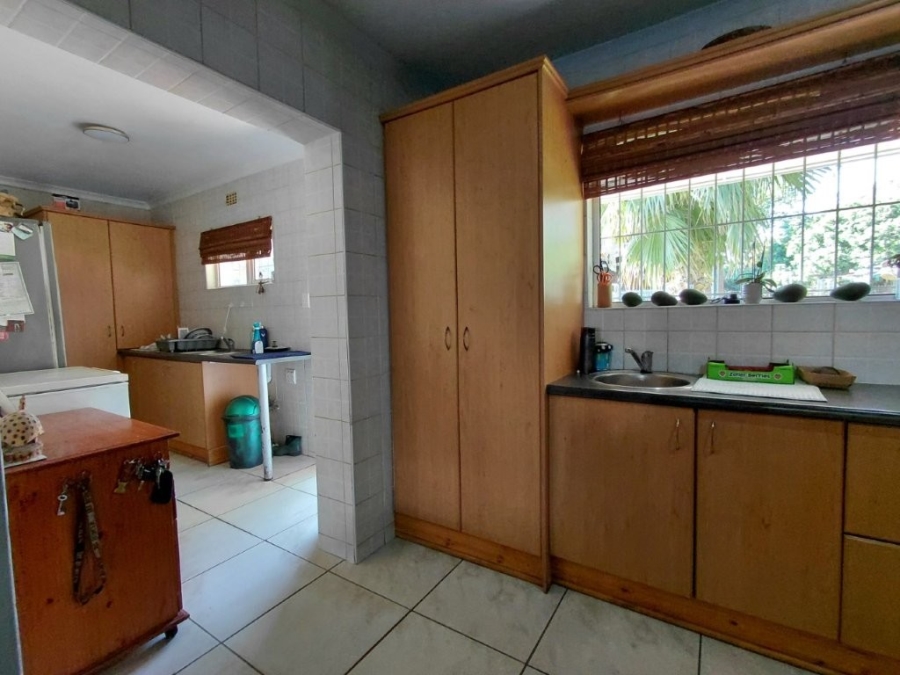 5 Bedroom Property for Sale in Penhill Western Cape